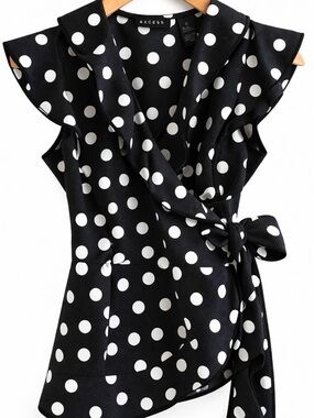 Axcess Polka Dot Wrap Top Size Small Adjustable Waist Black White NWT
